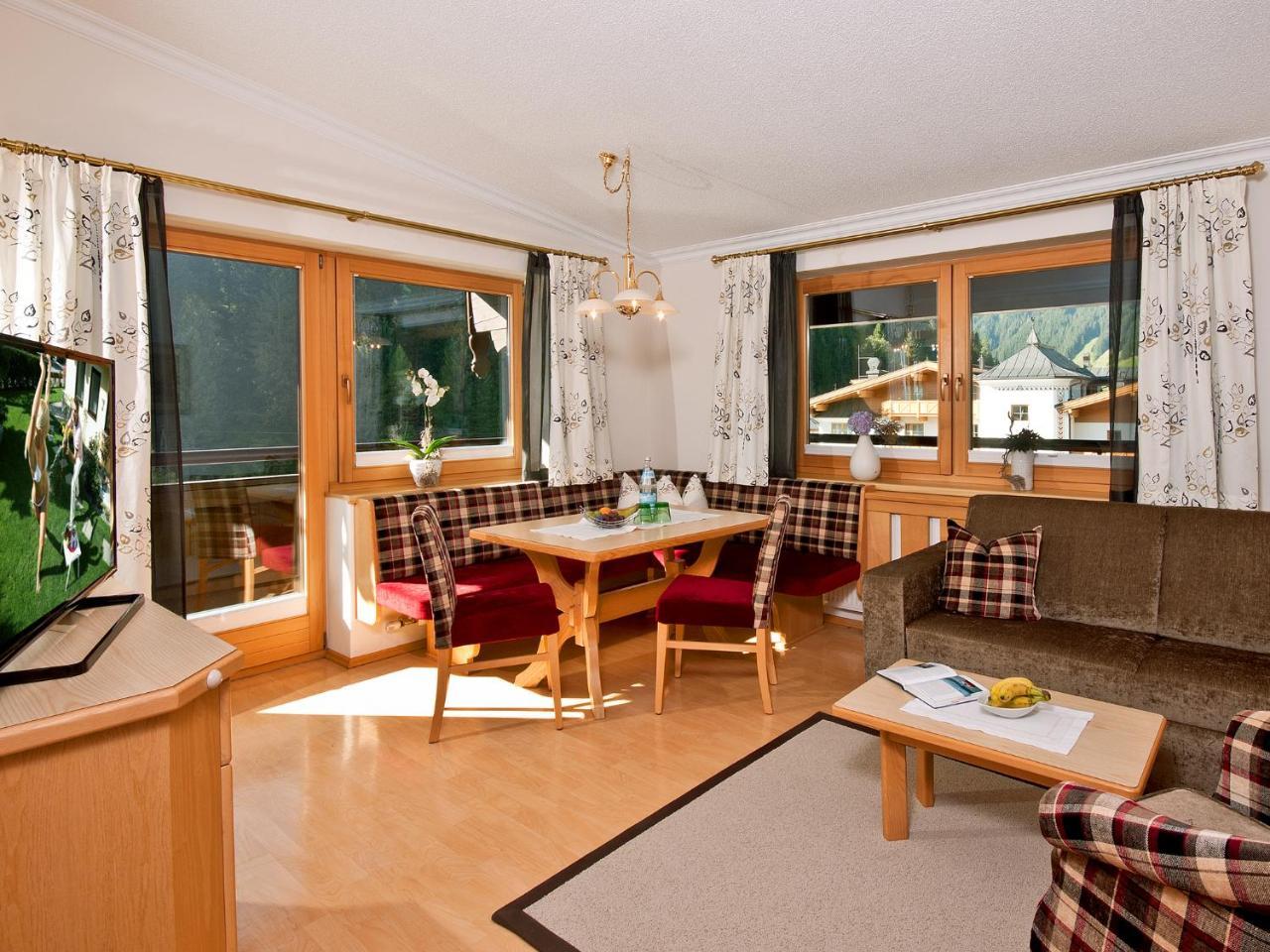Hotel Hotel-garni Jakober 4*